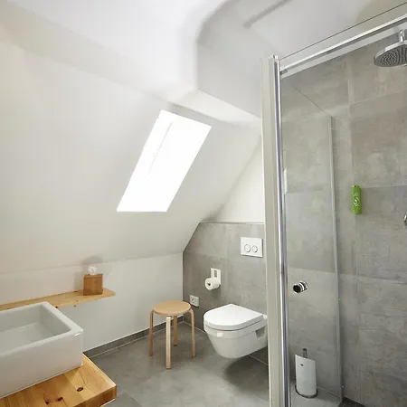 Rothfuss Hotel *