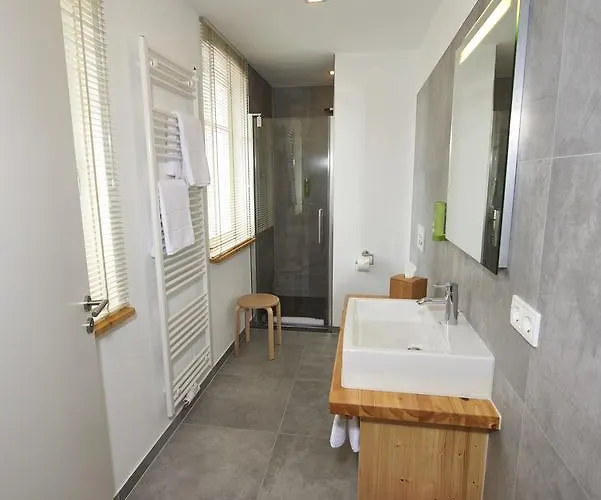 Rothfuss * Weisenheim am Berg